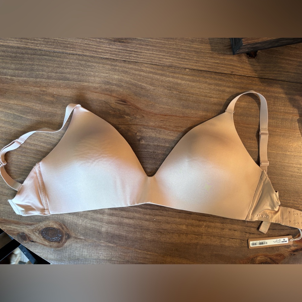 Skims Lightly Lined Wireless Nude Bra